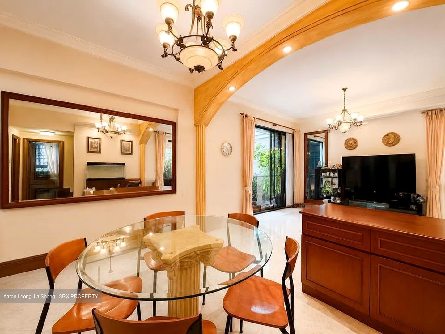 Paya Lebar Road (D14), Apartment #587633321